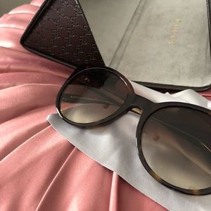 FINAL SALE Authentic Gucci Sunglasses Brown/Gold